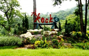 The Rock Resort ปางมะผ้า
